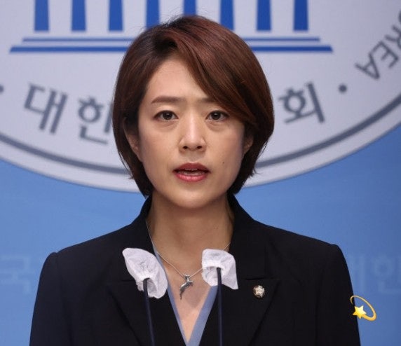 고민정 국회의원 프로필 나이 학력 유시민 비판
