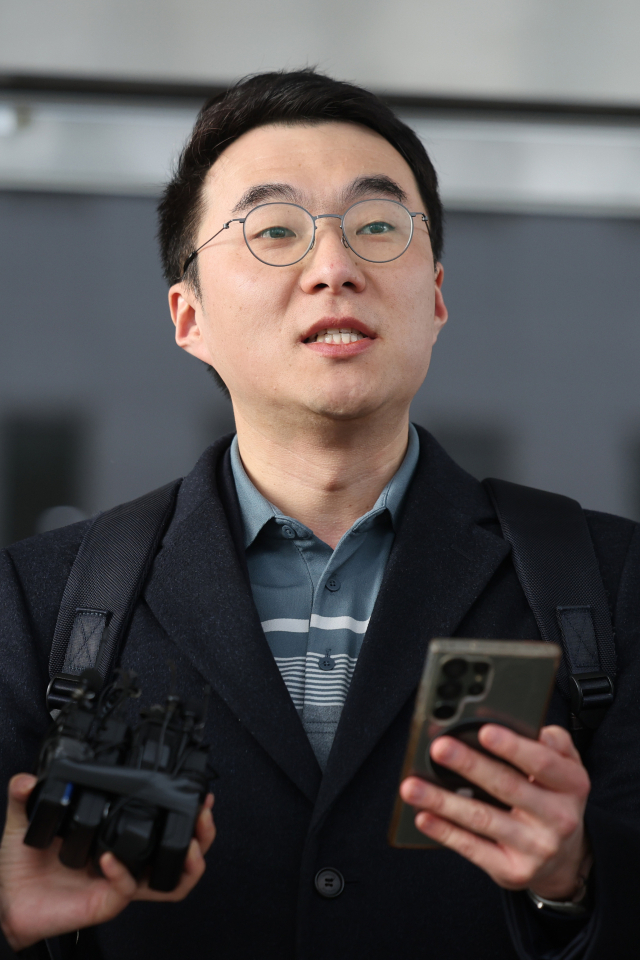 <b>김남국</b> 전 의원, '<b>코인</b> 재산 허위 신고' 혐의 1심 <b>무죄</b> 판결