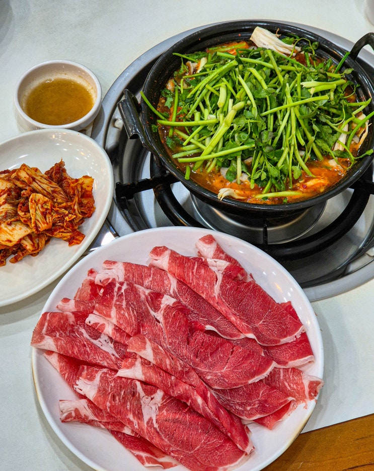 군포당동맛집 얼큰한 샤브샤브버섯칼국수