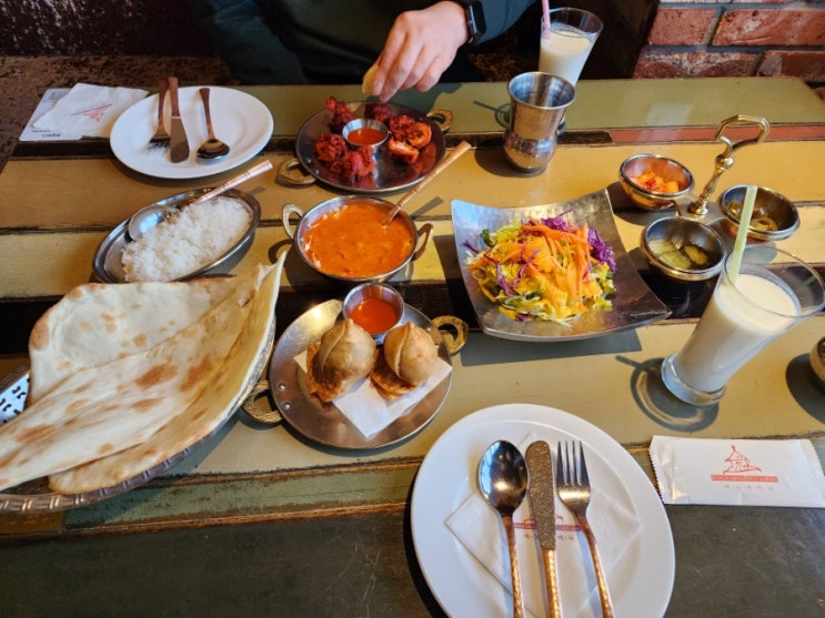  혜화역 맛집 인도커리 굴랍자문 머노까머나 대학로점