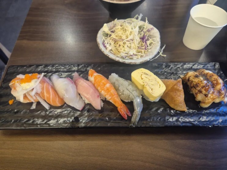 목동 가성비 초밥 맛집 <스시범> 1피스에 1300원꼴...소식좌 코쿤도 다녀갔다고 목동 가성비 초밥 맛집 <스시범> 1피스에 1300원꼴...소식좌 코쿤도 다녀갔다고