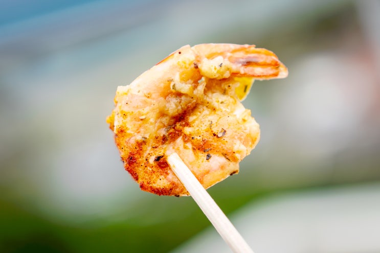  오키나와 북부 맛집, 코우리 섬을 바라보며 즐기는 새우 요리! KOURI SHRIMP