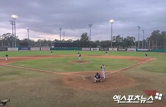 '심상치 않다' 청백전 첫 타석에 바로 홈런포! <b>두산</b> 제이크 <b>케이브</b>