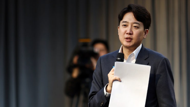 <b>이준석</b> "<b>주4일제</b>, 자영업자에게는 날벼락 같은 이야기일 수도"