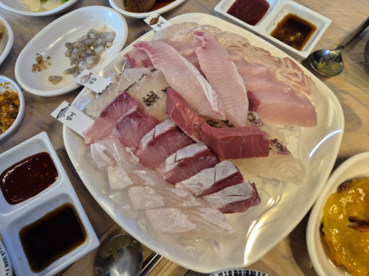  가락시장역에서 만난 대방어, 신선함이 가득한 맛집 후기
