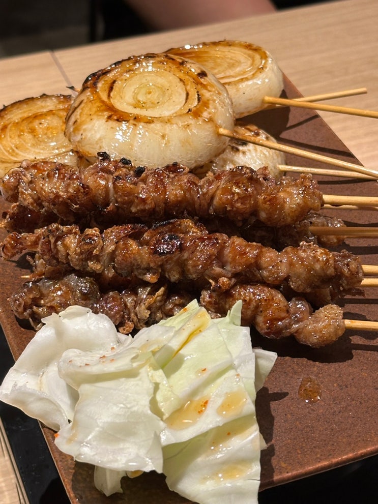  [후쿠오카] 모츠나베와 닭껍질꼬치가 맛있는 이자카야 텐진 토리사카바 하카타카젠(とり酒場 博多華善)