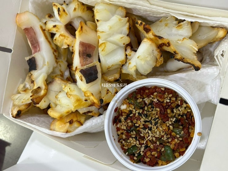  신당 중앙시장 맛집모음! 육회본가/이포어묵(산전)/옥경이네 건생선/가메골손왕만두/녹차호떡/할머니왕호떡