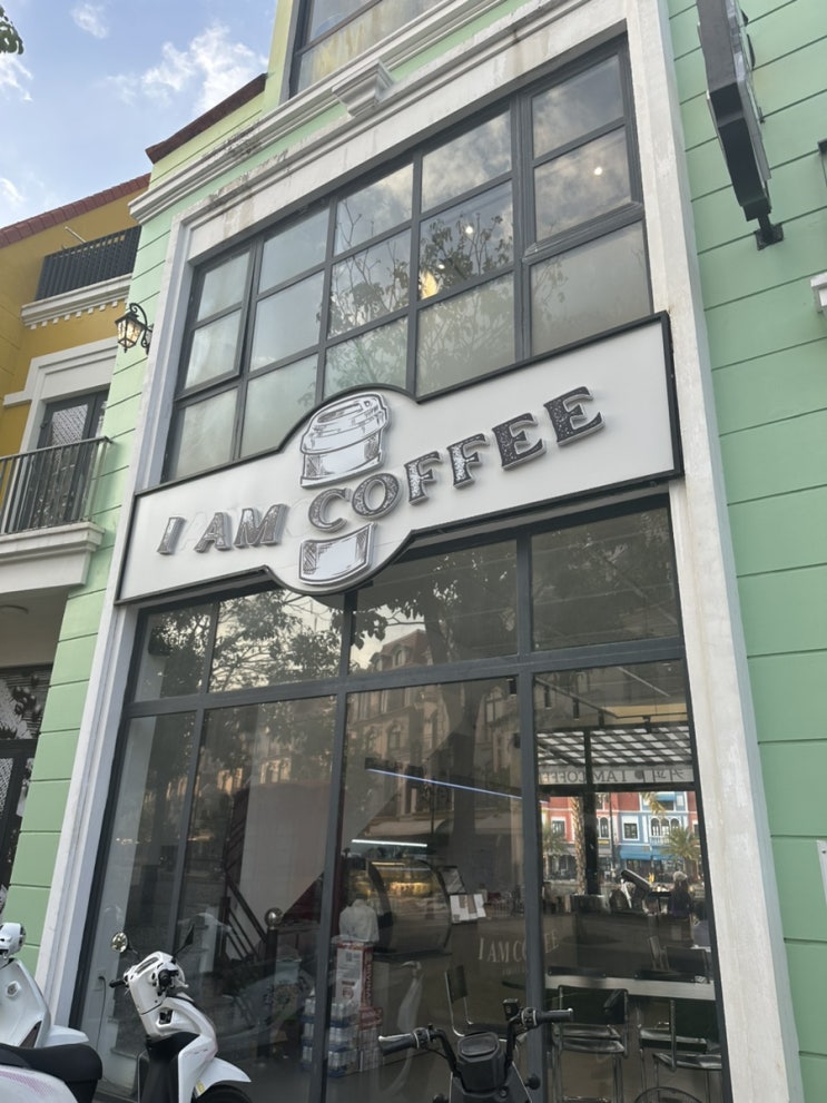  13. 베트남 푸꾸옥 그랜드월드 아이엠커피 I AM COFFEE 커피숍에서 쉬기
