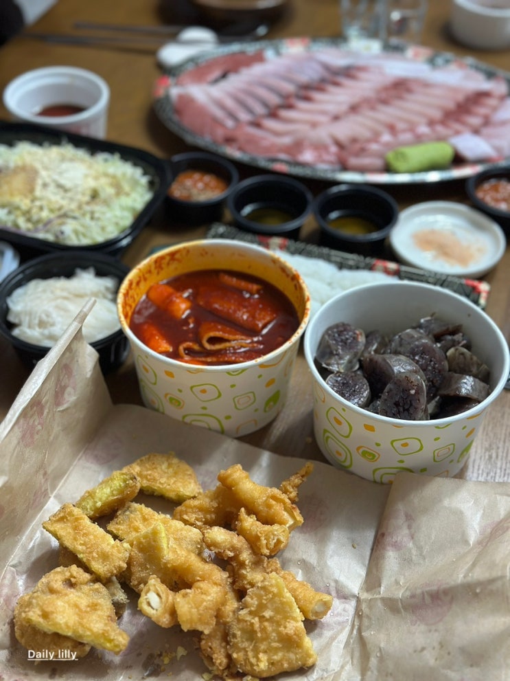 [망원] 부신식 떡볶이와 순대,튀김이 맛있는 이가네떡볶이