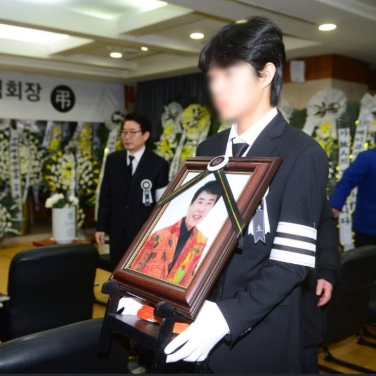<b>송대관</b> 나이 지병 별세 <b>태진아</b> 오열! 부인 아들 가족 근황... 