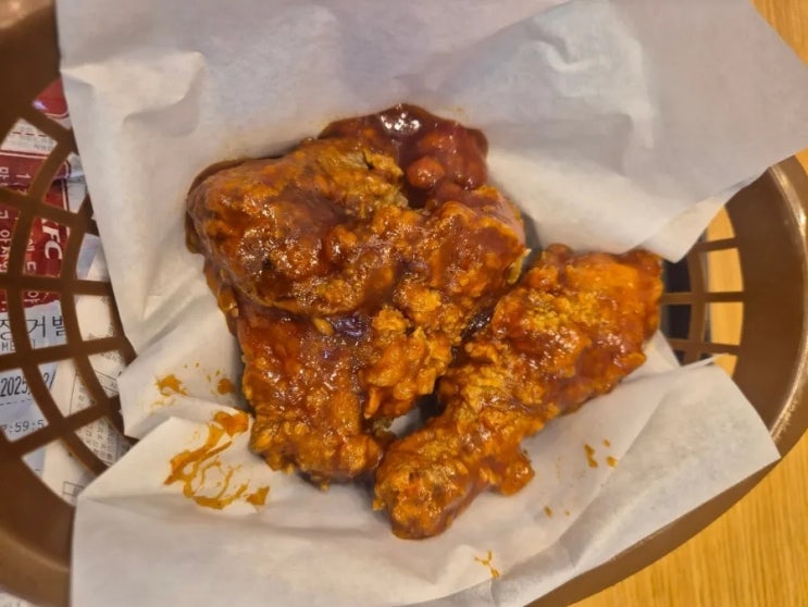치킨 한 조각에 1650원! 매달 11일 KFC 1+1 치킨올데이 놓치지 말자...생일쿠폰 에그타르트도! 치킨 한 조각에 1650원! 매달 11일 KFC 1+1 치킨올데이 놓치지 말자...생일쿠폰 에그타르트도!