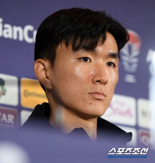 핵심' <b>황인범</b> 난데없는 날벼락...<b>페예노르트 감독</b> 충격 <b>경질</b>... 
