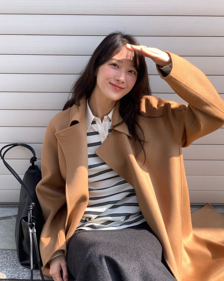  클래식하면서도 고급스러운 프론트로우 카멜 캐시미어 여자 롱 코트 코디 추천 t. 민하