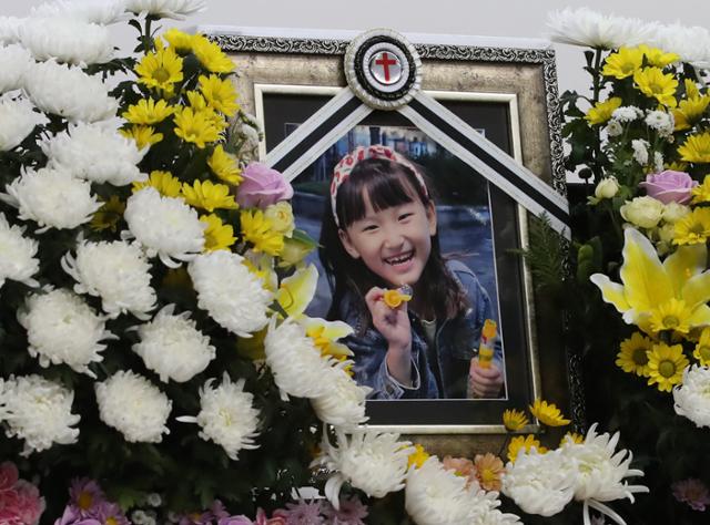 "아이브 <b>장원영</b>이 되고 싶던 아이"… 별이 된 <b>하늘이</b> 아빠의 눈물