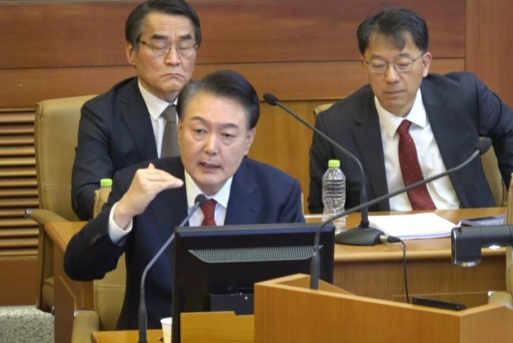 <b>헌재</b>, 尹대통령 측 <b>한덕수 증인 신청</b>·선관위 서버 검증 요구 <b>기각</b>
