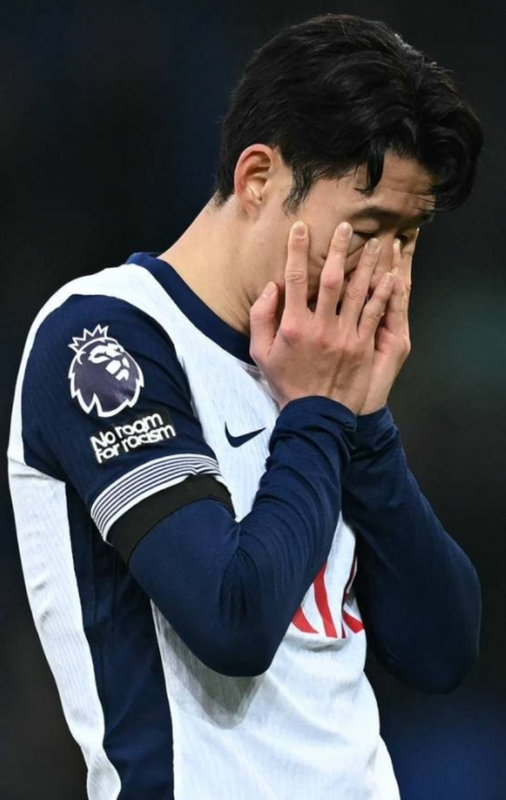 <b>손흥민</b> 이적설·<b>토트넘</b> <b>매각설</b> 동시 부상…오늘 축구계 화제 종합