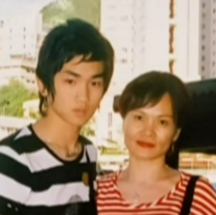 SHINee Key's Hometown Visit and Mother's Appearance Draw Attention After Controversy