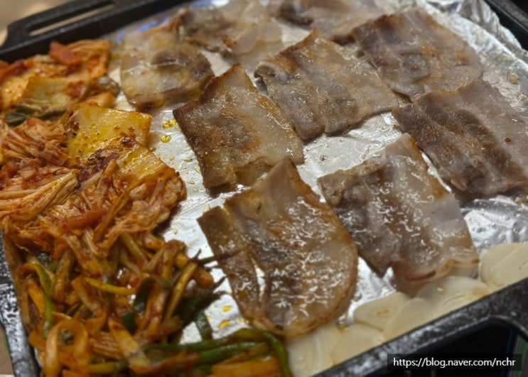  마포 용강동 고기집 세겹저장고 냉동 삼겹살 맛집