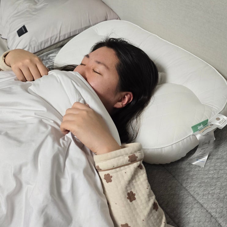  아이유 베개, 슬립앤슬립깊은잠베개 자고 일어나니 어깨가 시원해