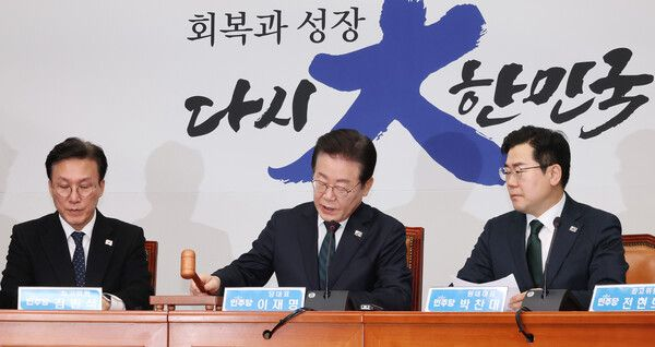 이재명 “국민의힘, 국정 책임지는 여당으로서 책임감 느끼지 않아”