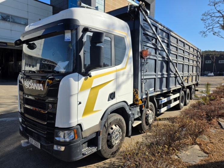  스카니아워킹카 중고워킹카 스카니아R500 2024.1 65,000km R500 한성특장 우드칩운반차 특트럭