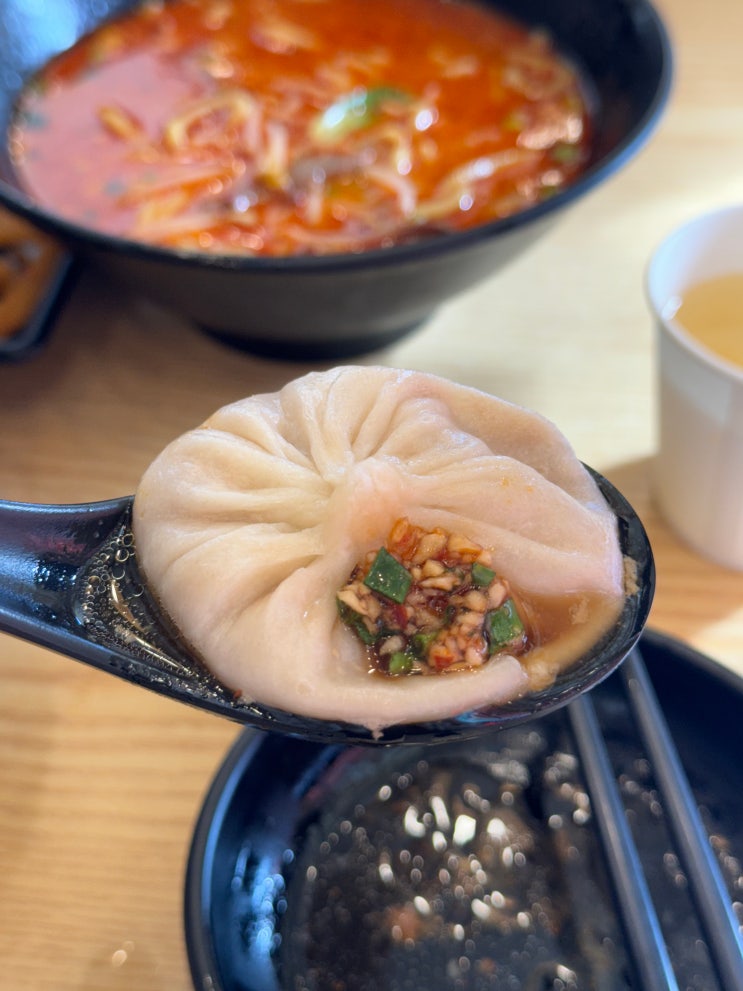  [홍대 딤섬] ‘증증일상’ | 딤섬 완탕스프 충칭소면 가성비 맛집