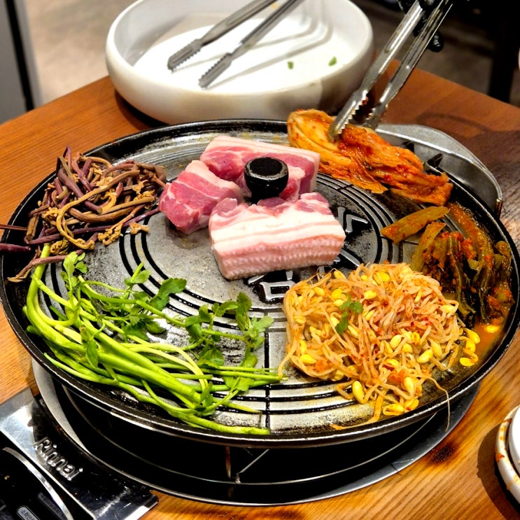  대치동 김치찌개 제대로 하는 집 솥뚜껑 삼겹살도 맛있어