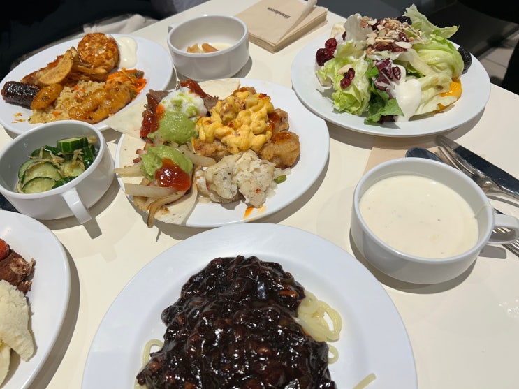  스타필드시티 부천 애슐리퀸즈 후기! 부천 애슐리추천 딸기뷔페맛집