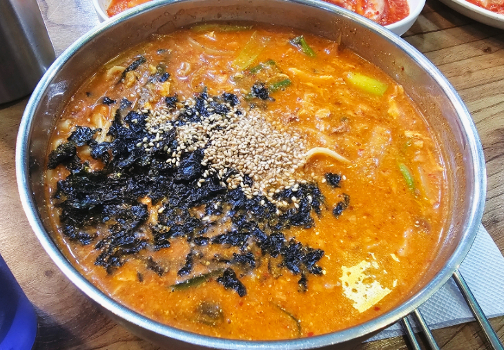  안흥면 어탕 칼국수 맛집, 전양옥 진소매운탕에서 느끼는 강원도의 정취