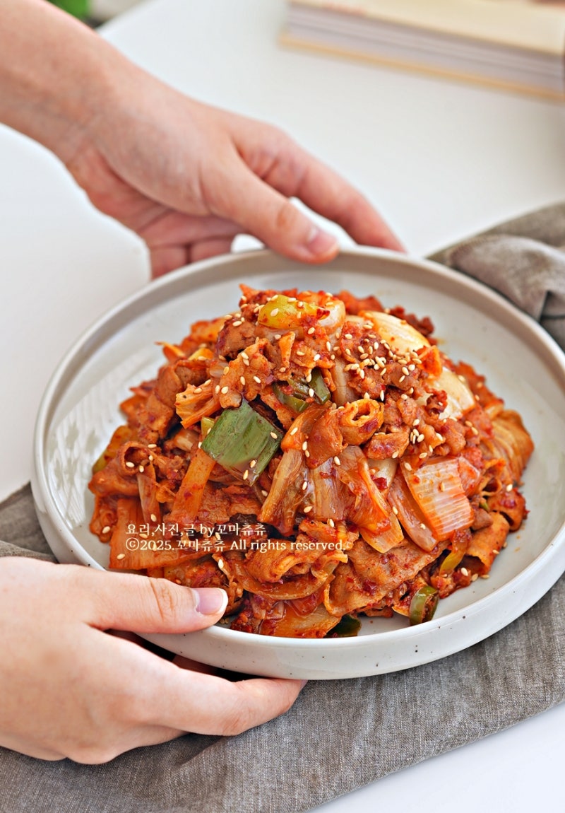 김치 제육볶음 레시피 대패 삼겹살 제육볶음 양념 만들기