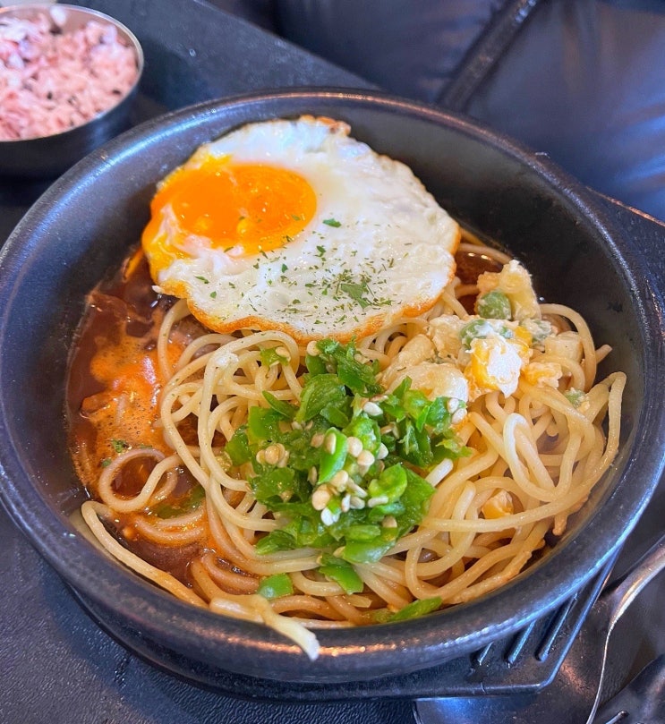  부산 고관함박 스테이크 가성비 맛집 주말 웨이팅, 주차