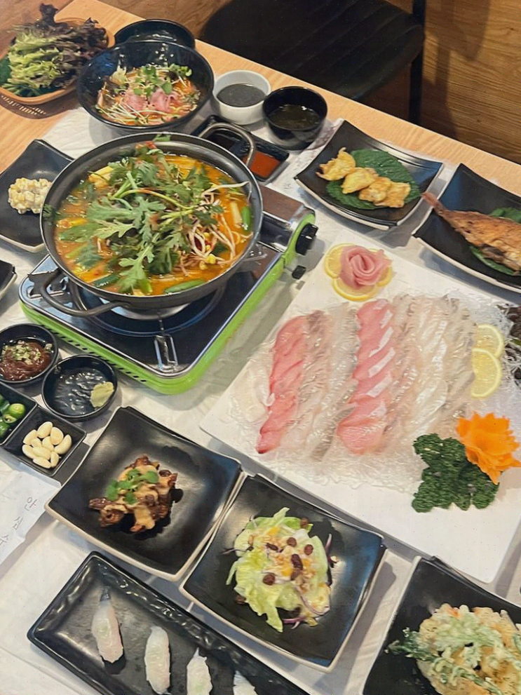  속초맛집, 신선한 해산물과 친절한 서비스! 신대륙횟집 대포항점