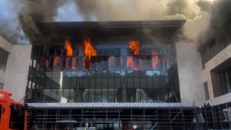 <b>부산 반얀트리</b> 신축공사 <b>화재</b> 원인 이유 사망 6명 부상 27명