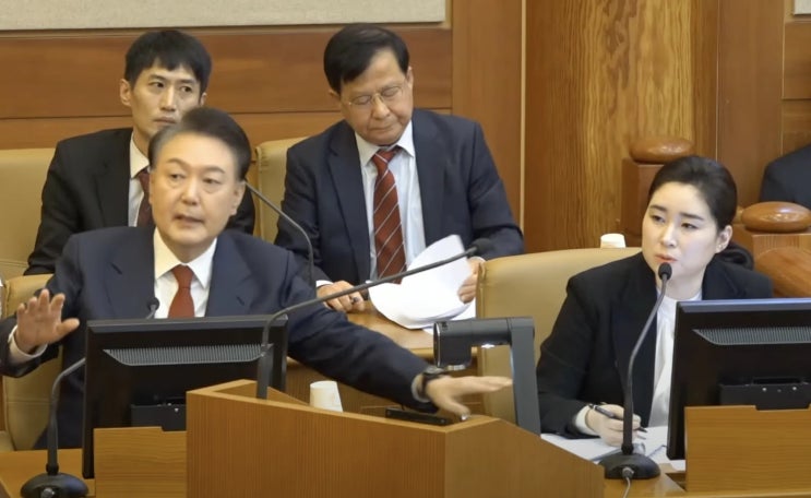 김계리 변호사 평의 말고 법적 근거를 들어달라, 문형배 헌재소장 권한대행 소송 지휘권 행사다 김계리 변호사 평의 말고 법적 근거를 들어달라, 문형배 헌재소장 권한대행 소송 지휘권 행사다