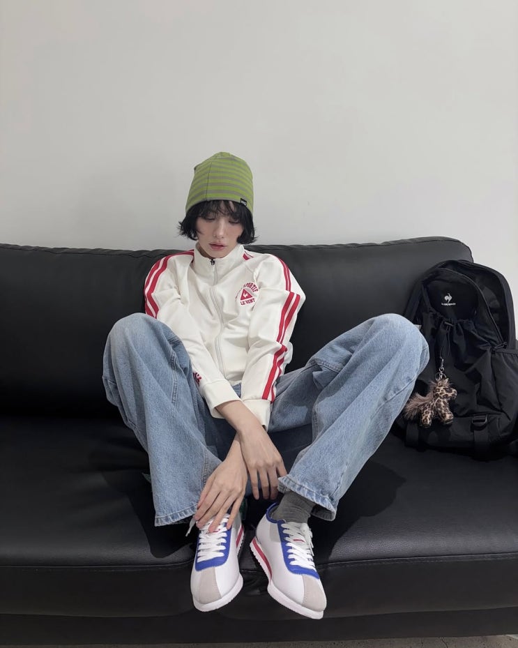  90년 레트로 패션의 귀환! 여자 스트릿룩 무드 그 잡채인 르꼬끄 트랙탑 져지 코디 ft. 나나