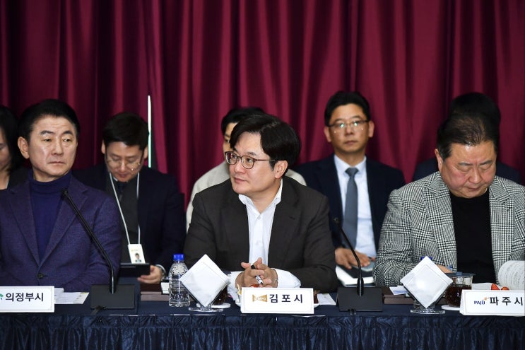  김병수 김포시장, 도시철도 운영 및 트램 지원 건의 [한국철도일보]