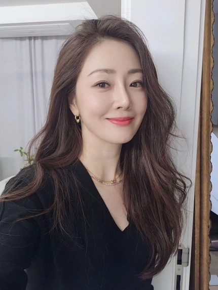 <b>빌런의 나라</b>(2025) 오<b>나라</b>, 소유진, <b>최예나</b> 출연
