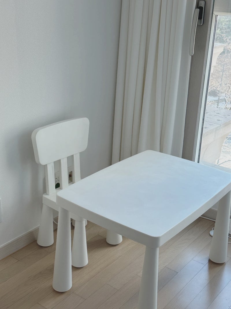 이케아 아기책상 레트 맘무트 비교 장단점 두돌 세돌아기 사용후기