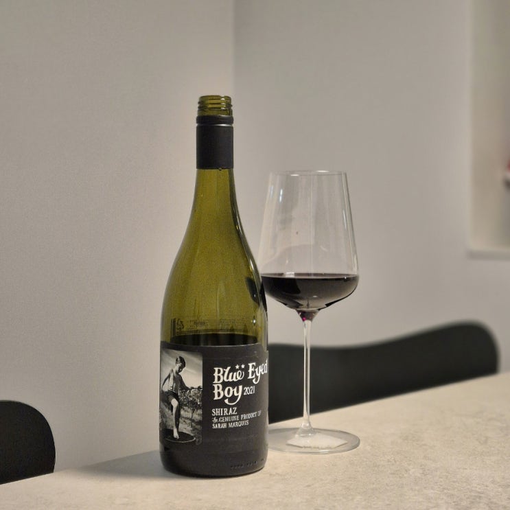  몰리두커 블루 아이드 보이 쉬라즈 (Mollydooker Blue Eyed Boy Shiraz) 2021 와인 리뷰