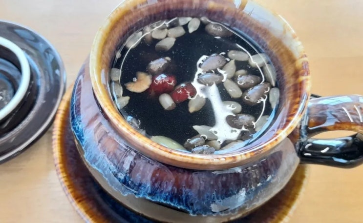 조태용 국정원장은, 12.3 <b>비상계엄</b>일 당시, <b>대통령실</b>에서 긴급... 