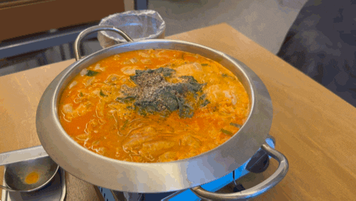  입소문 난 신사역 술집 장미정, 3대째 이어온 내공 확인!