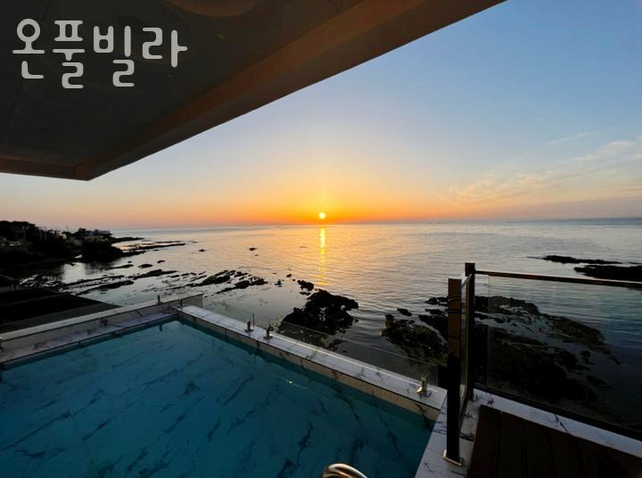  호텔급 편의시설+프라이빗 바비큐까지!, 포항 온풀빌라  펜션