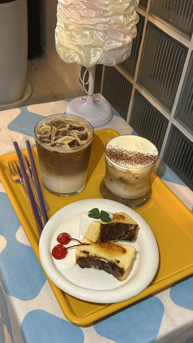  제주시청 힙한 카페 FINN – 마술쇼 & 행운 케이크, 초당옥수수 라떼 맛집