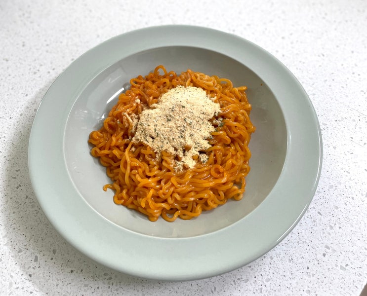  오뚜기 보들보들 치즈볶음면 매운맛을 더 맛있게 즐기기