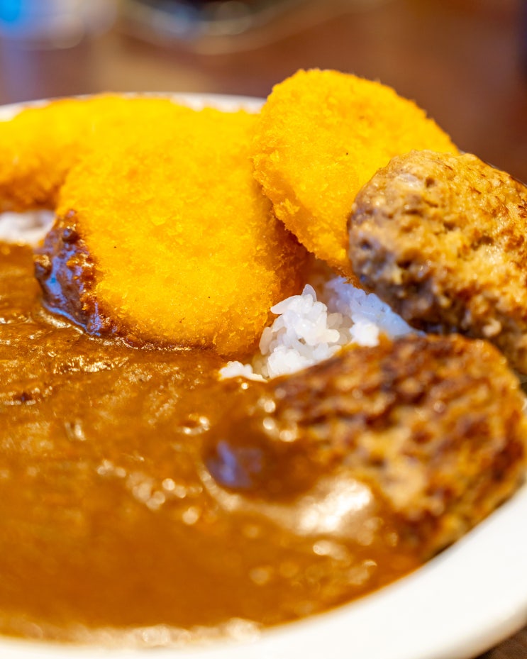  오키나와 나하 맛집: 한국인이 좋아할 매운 카레 전문점 by 석영작가
