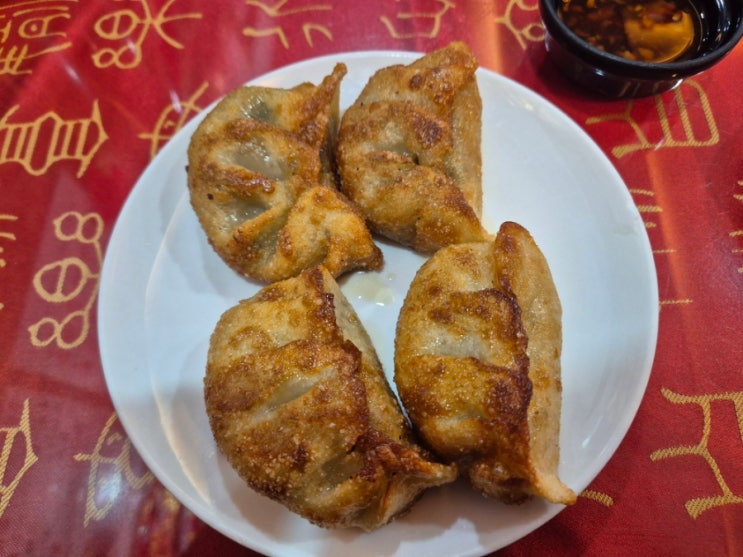 새절역 인기 산동만두 전문 중국집 <마마수제 만두>...군만두+물만두+산동짜장면 후기 새절역 인기 산동만두 전문 중국집 <마마수제 만두>...군만두+물만두+산동짜장면 후기