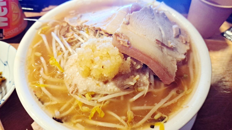 멘야이찌방 고척점에서 지로라멘을 먹었보았습니다. 멘야이찌방 고척점에서 지로라멘을 먹었보았습니다.