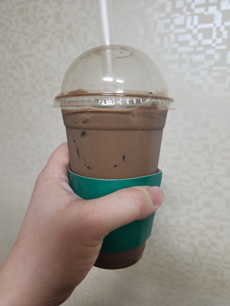  바나타이거 민트카페모카 맛은 좀아쉬웠던 음료
