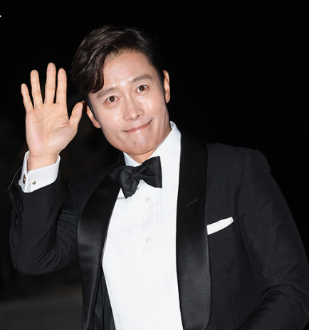 Lee Byung-hun's Height Controversy Concluded.jpg