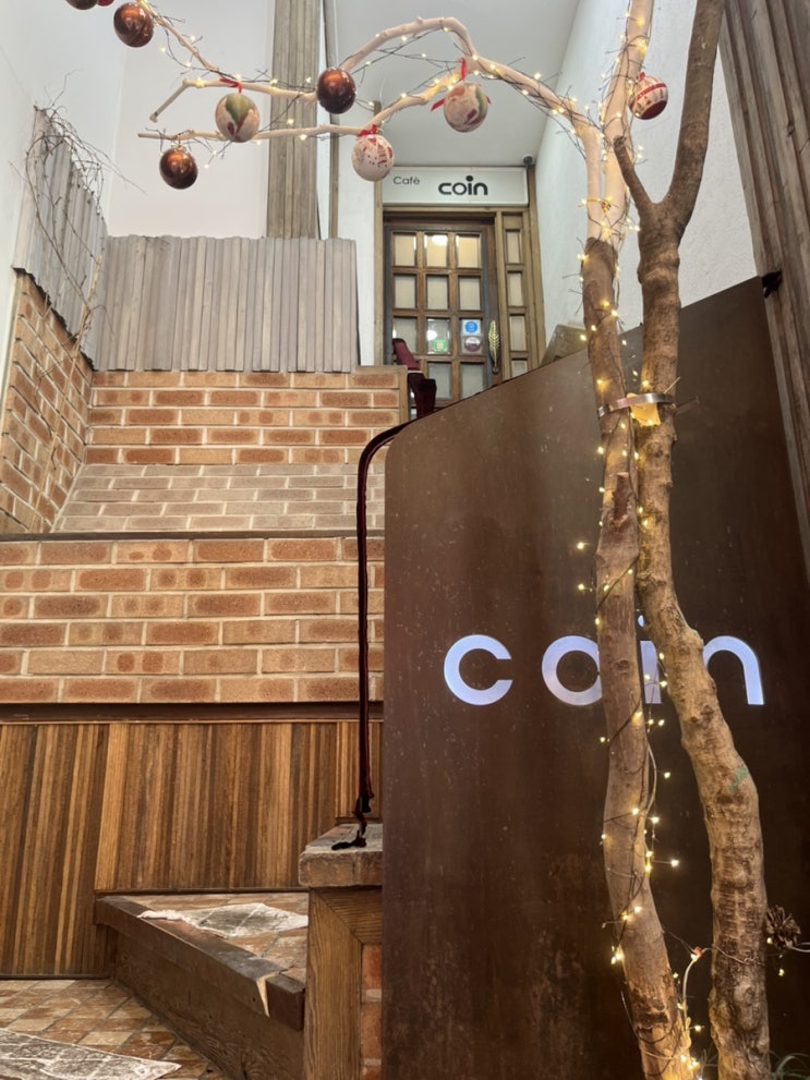  명동 카페 추천 <코인 COIN> | 커피가 맛있는 분위기 좋은 공간